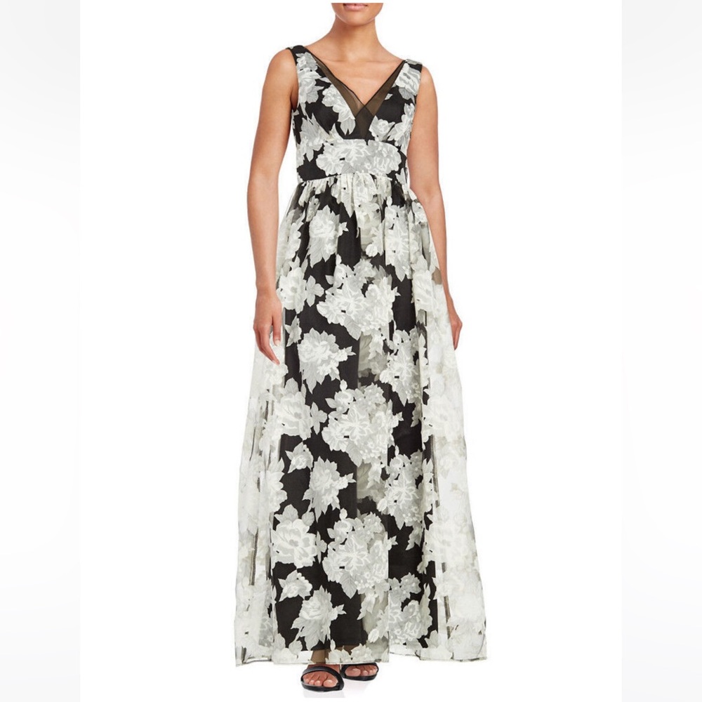 NWT Vera Wang Black-White Floral Burnout Illusion Double V Gown Dress